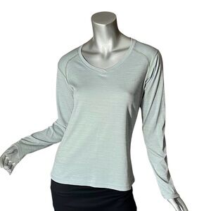 Columbia Women’s Small Light Grey Green Long Sleeve T Shirt Top Tee
